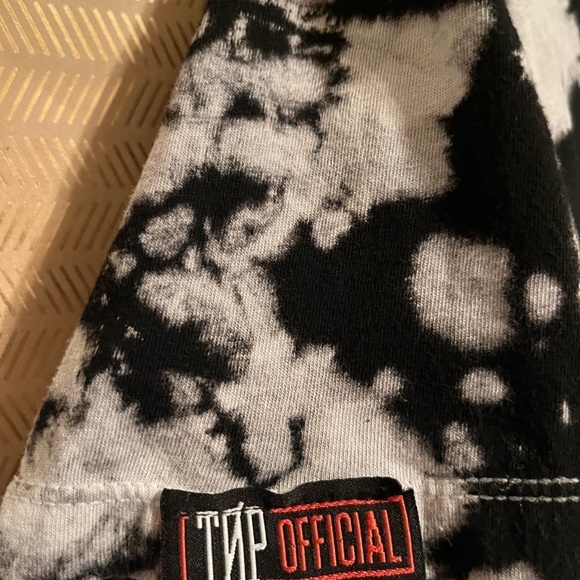 TWENTY ONE PILOTS~GRAPHIC SHIRT~PRE SHRUNK 100% COTTON~SM - Picture 5 of 5